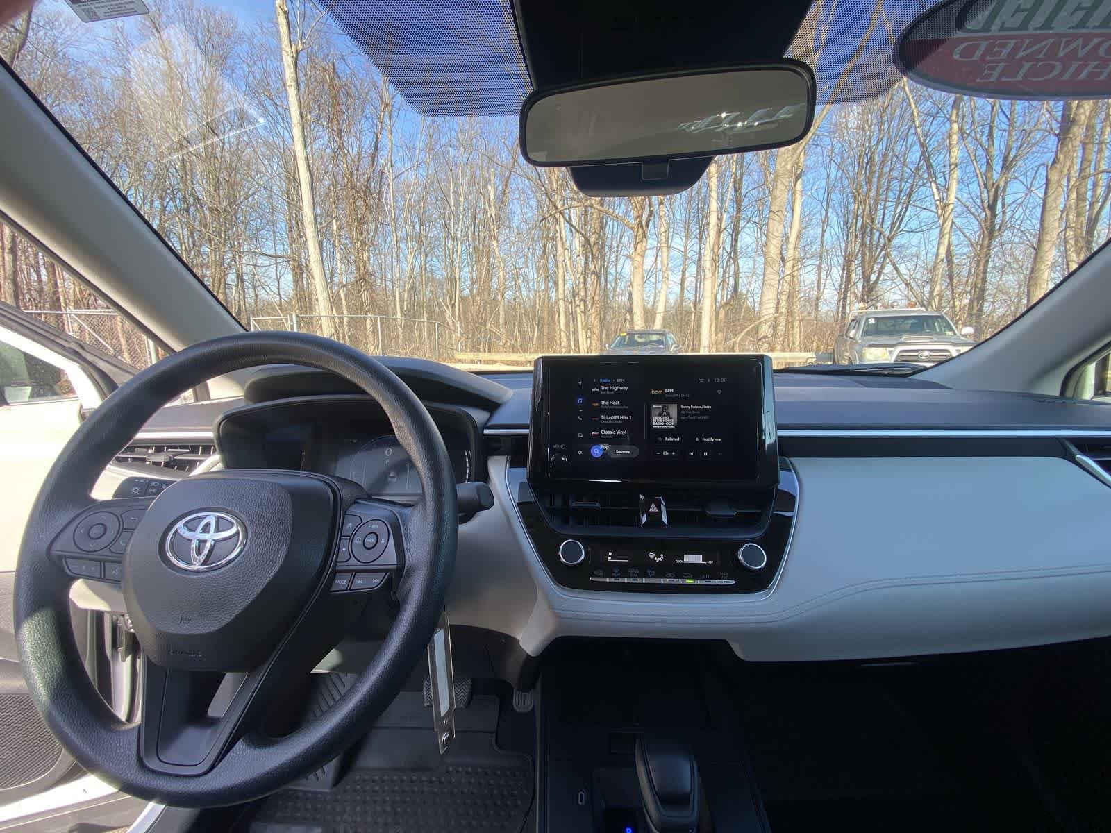 Thumbnail: 2026 Toyota Corolla Cross - 25