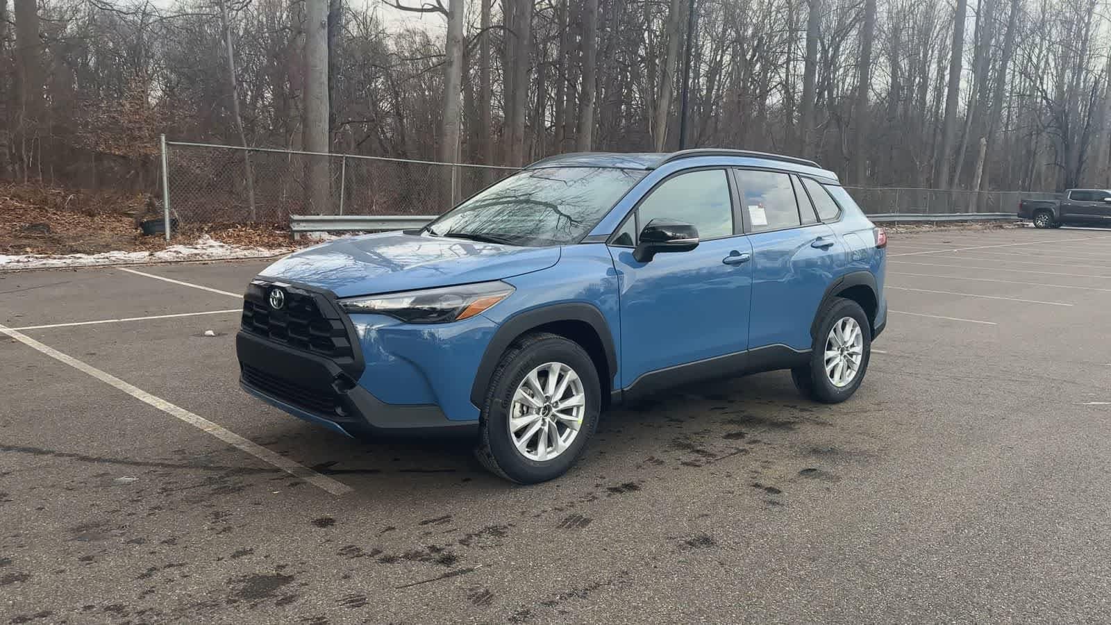 Thumbnail: 2026 Toyota Corolla Cross - 4