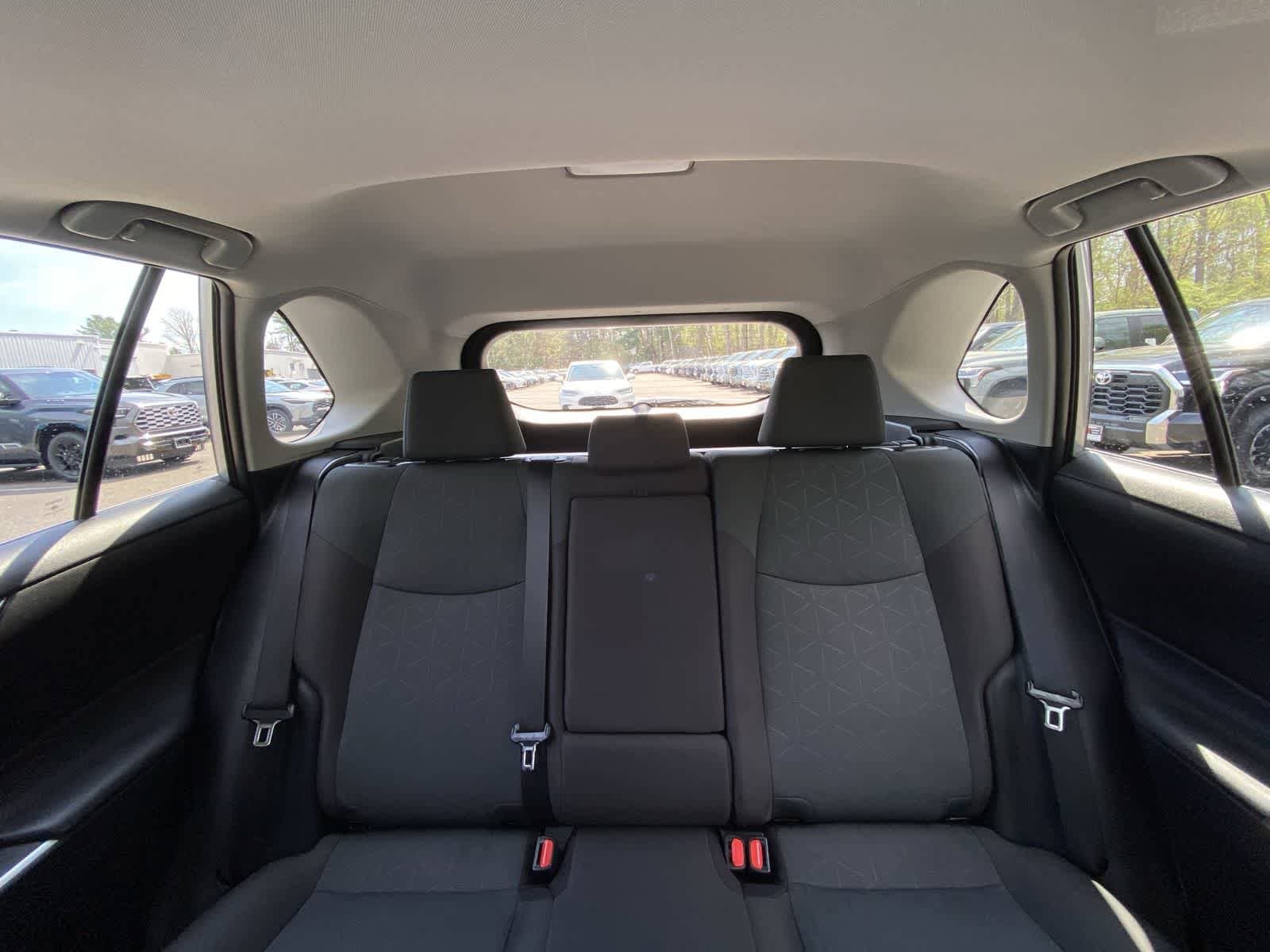 Thumbnail: 2025 Toyota RAV4 - 28