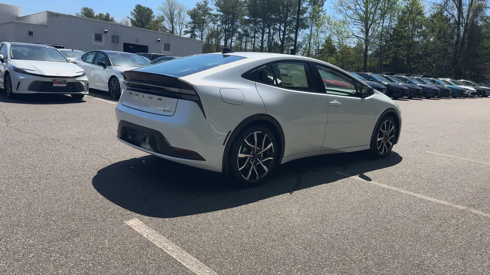 Thumbnail: 2026 Toyota Prius - 8
