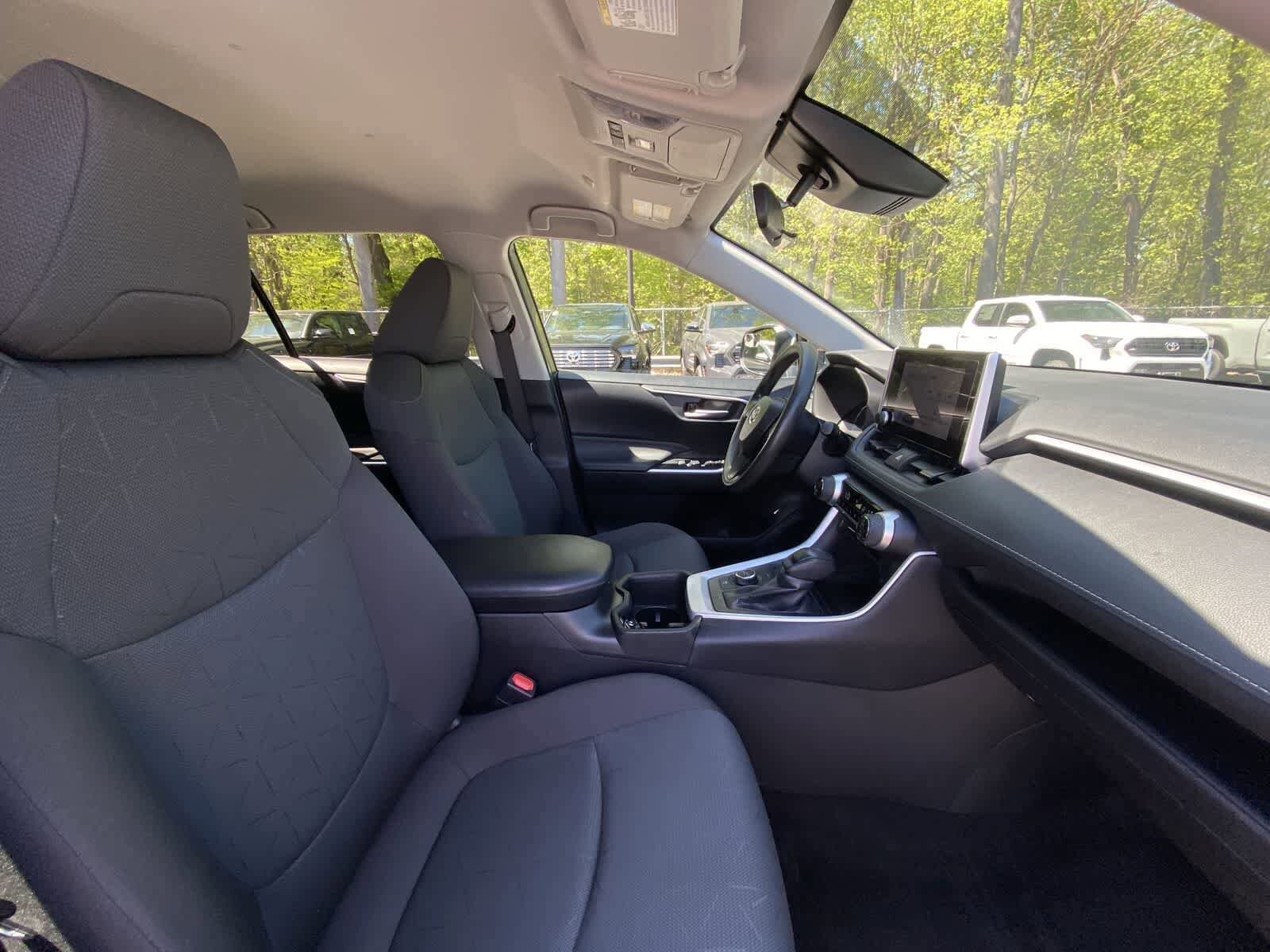 Thumbnail: 2024 Toyota RAV4 - 40