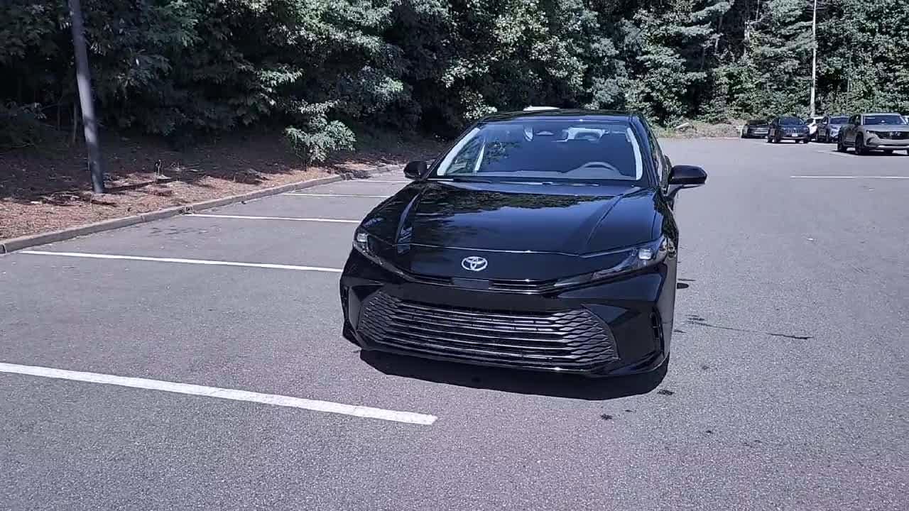 Thumbnail: 2025 Toyota Camry - 3
