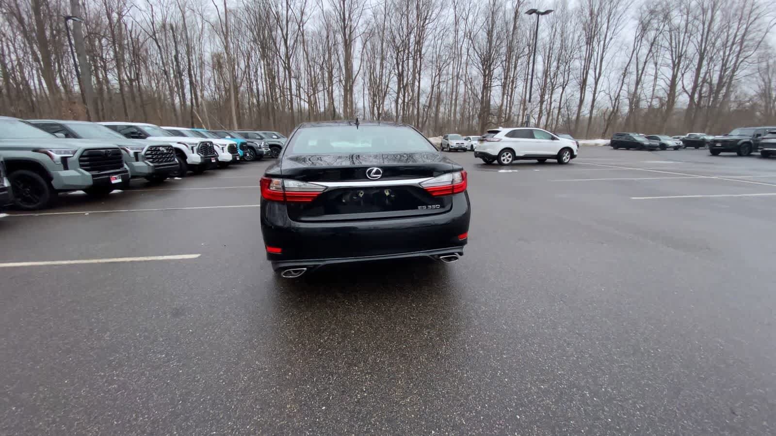 Thumbnail: 2018 Lexus ES - 10