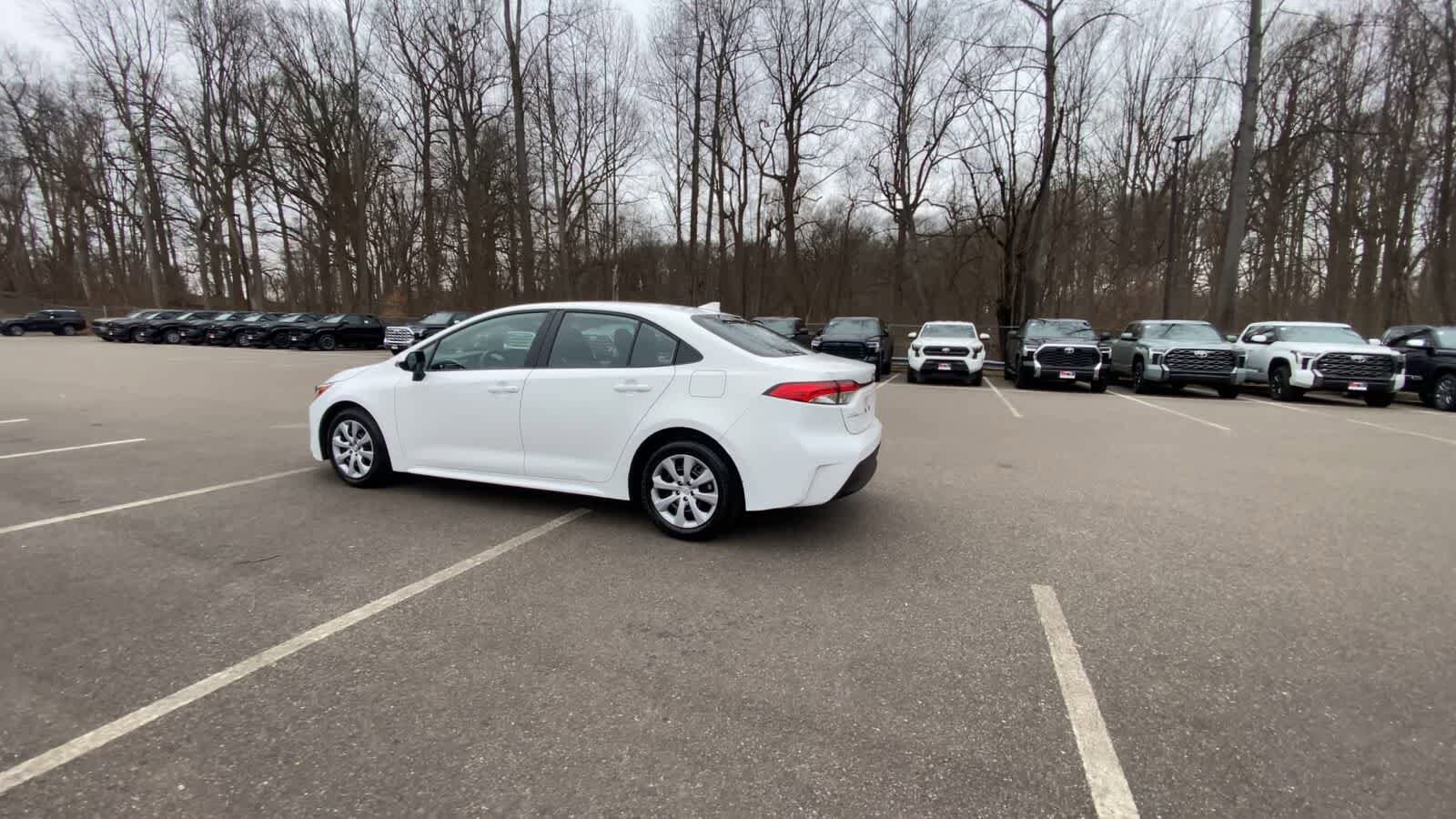 Thumbnail: 2025 Toyota Corolla - 11