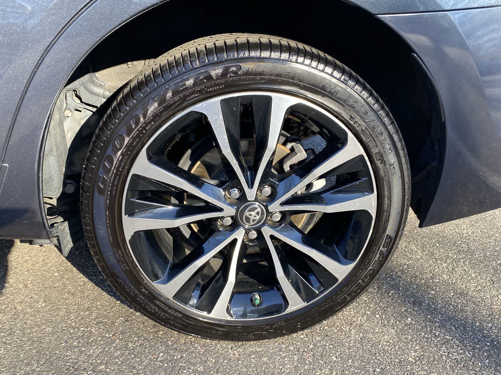 Thumbnail: 2018 Toyota Corolla - 15