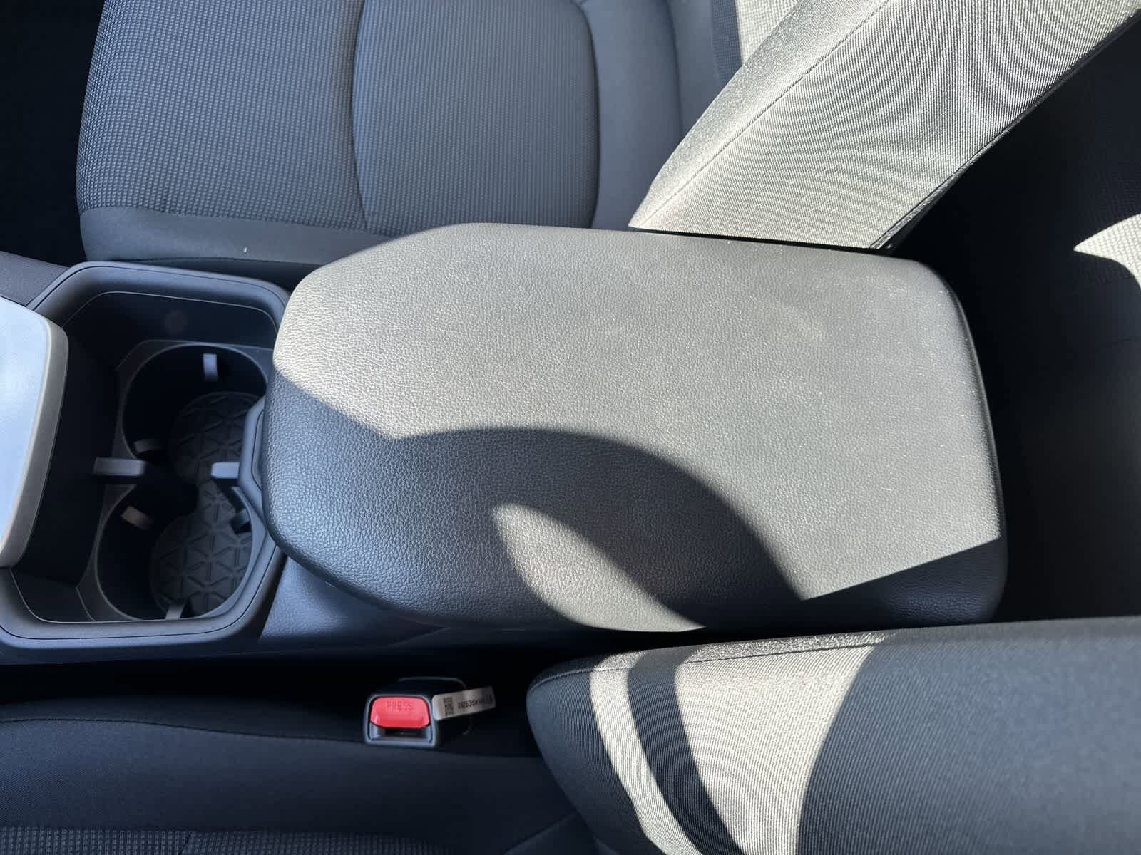 Thumbnail: 2025 Toyota RAV4 - 28