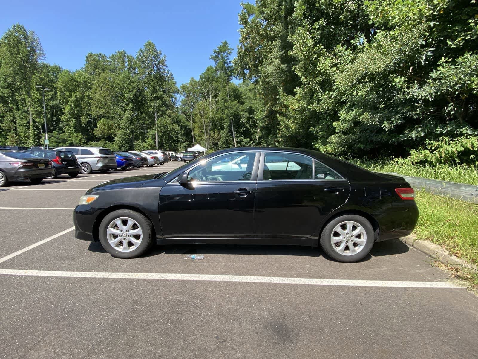 Thumbnail: 2011 Toyota Camry - 8