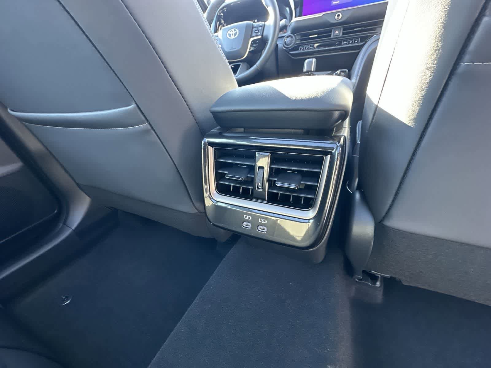 Thumbnail: 2026 Toyota Crown Signia - 34