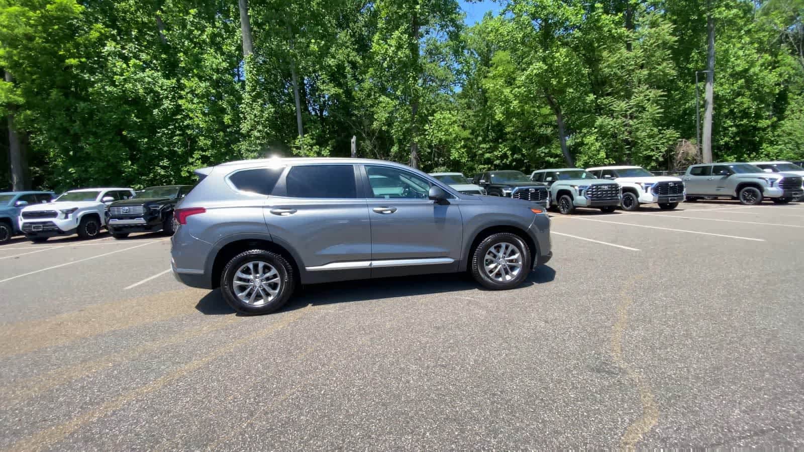 Thumbnail: 2019 Hyundai Santa Fe - 10