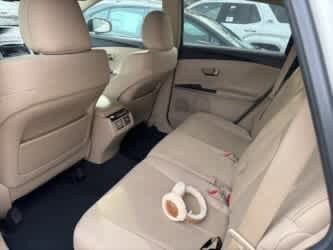 Thumbnail: 2010 Toyota Venza - 9