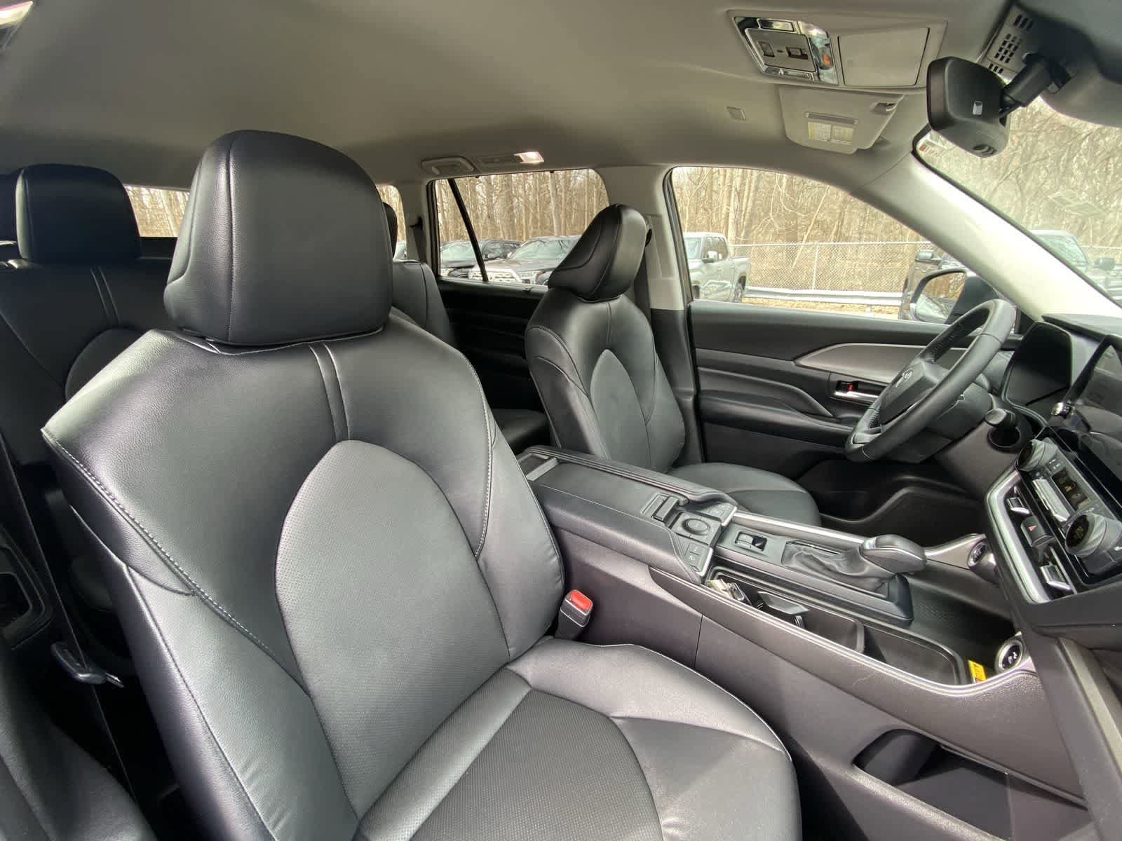 Thumbnail: 2025 Toyota Grand Highlander - 22