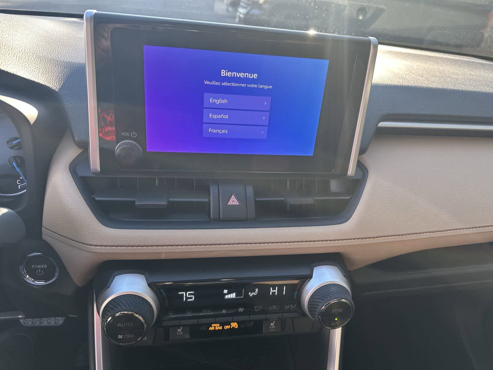 Thumbnail: 2025 Toyota RAV4 - 21