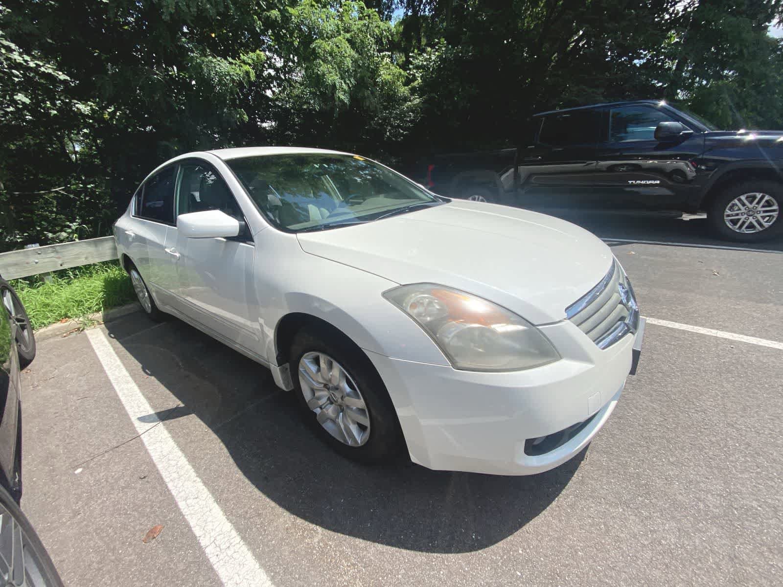 Thumbnail: 2009 Nissan Altima - 3