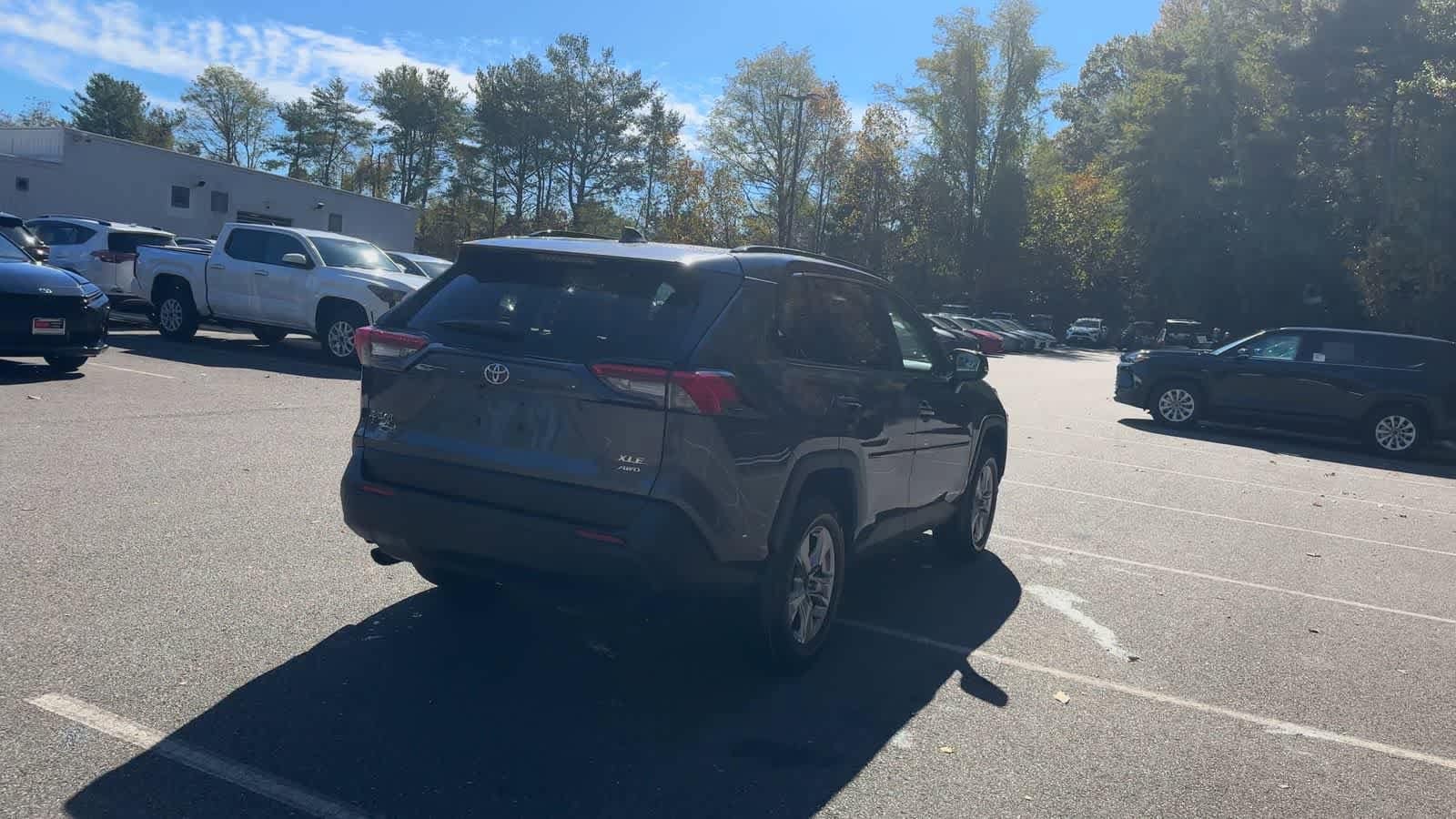 Thumbnail: 2025 Toyota RAV4 - 8