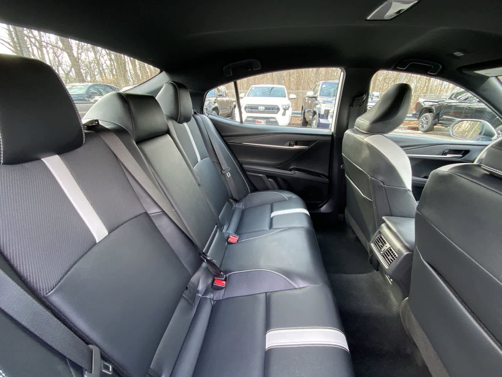 Thumbnail: 2025 Toyota Camry - 24