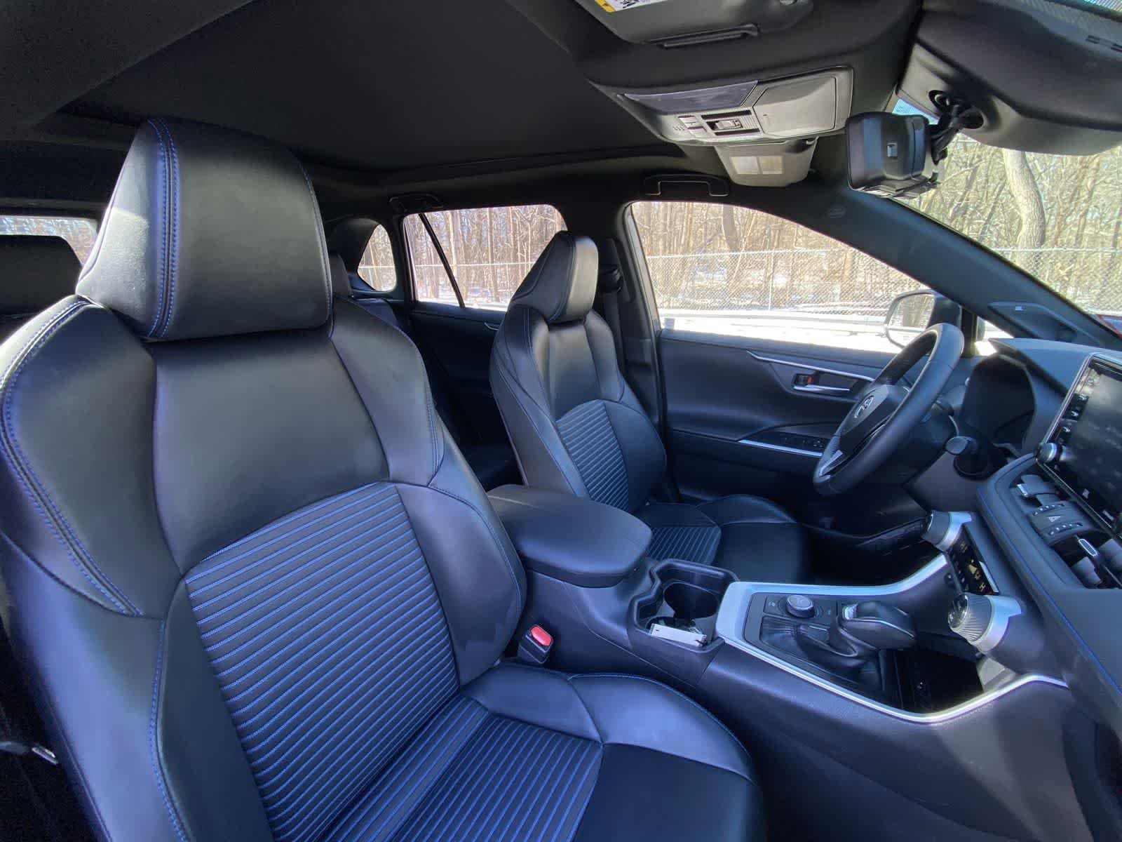 Thumbnail: 2019 Toyota RAV4 - 28