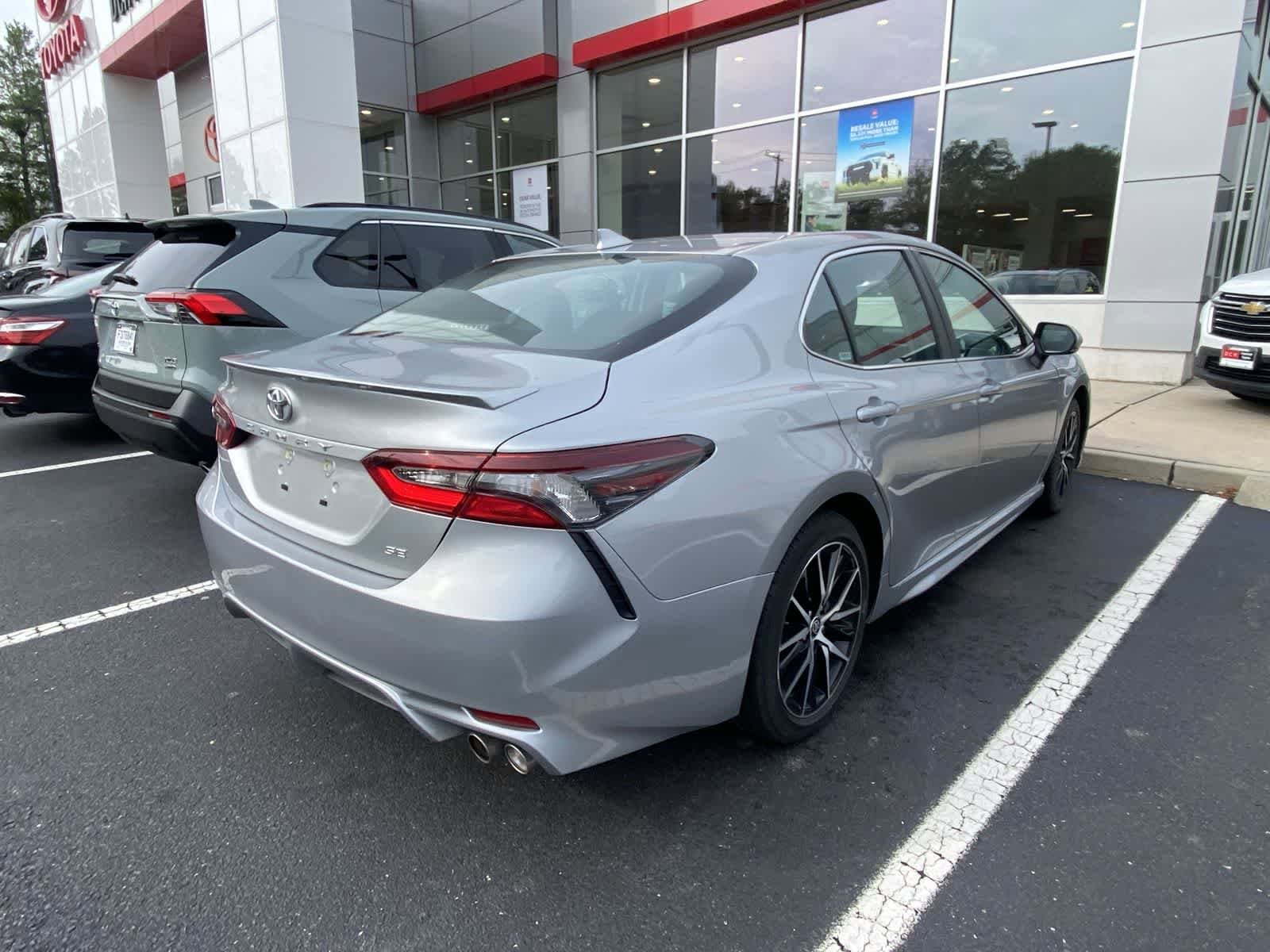 Thumbnail: 2024 Toyota Camry - 6