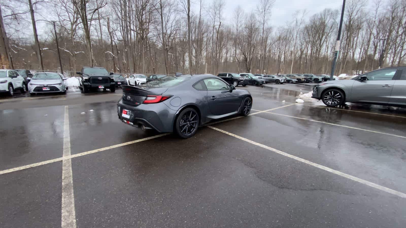 Thumbnail: 2023 Toyota GR86 - 11