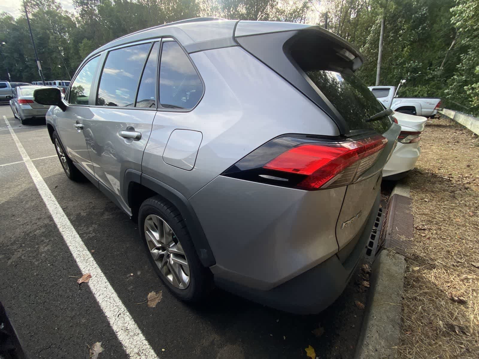 Thumbnail: 2021 Toyota RAV4 - 9