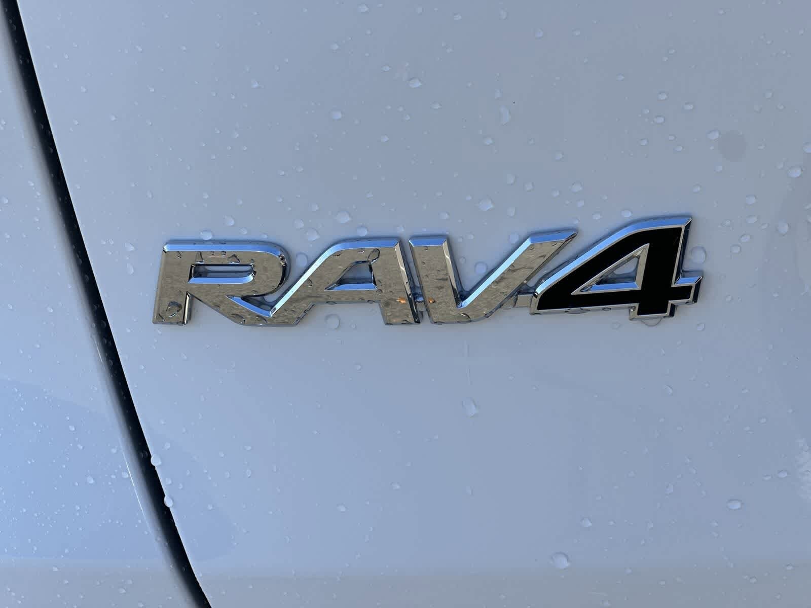 Thumbnail: 2025 Toyota RAV4 - 15