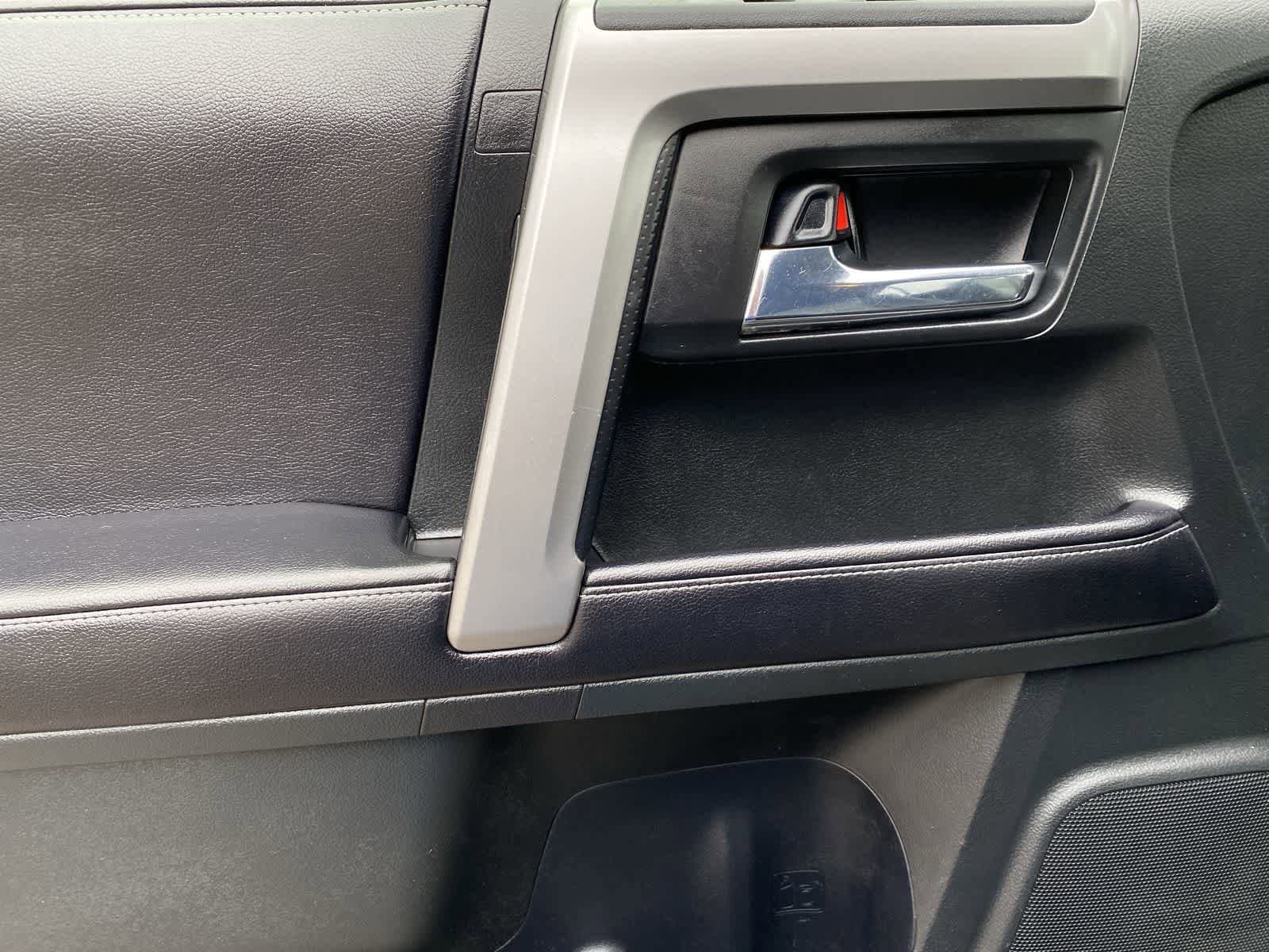 Thumbnail: 2016 Toyota 4Runner - 22