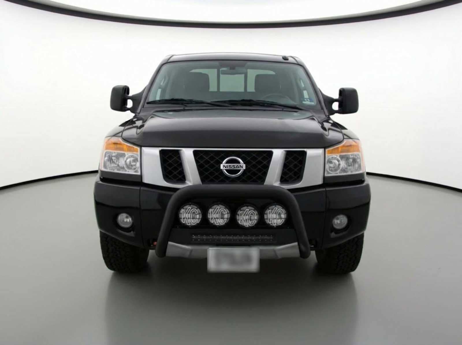 Thumbnail: 2014 Nissan Titan - 2