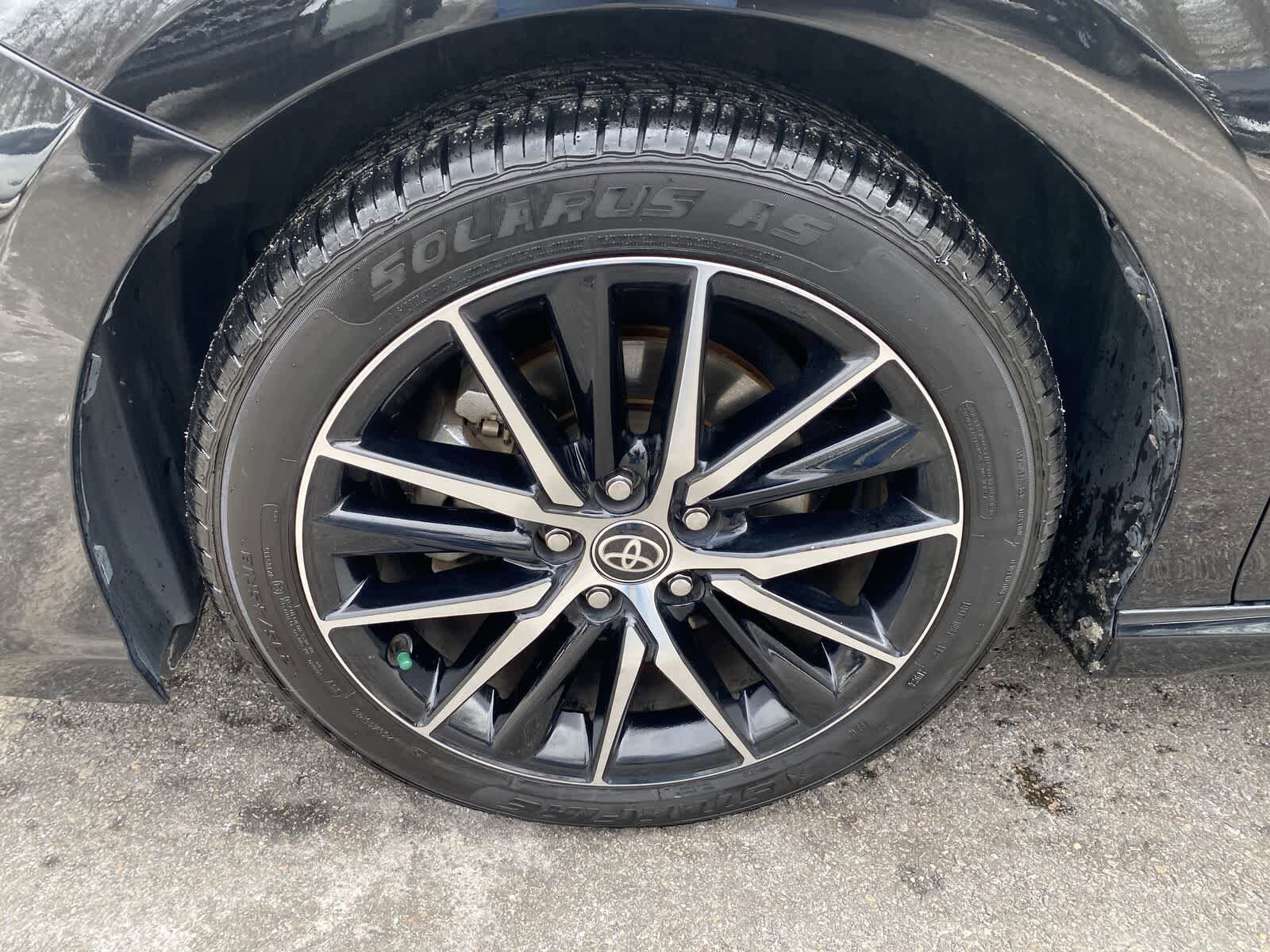 Thumbnail: 2023 Toyota Camry - 14