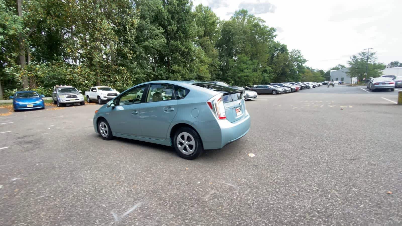 Thumbnail: 2014 Toyota Prius - 6