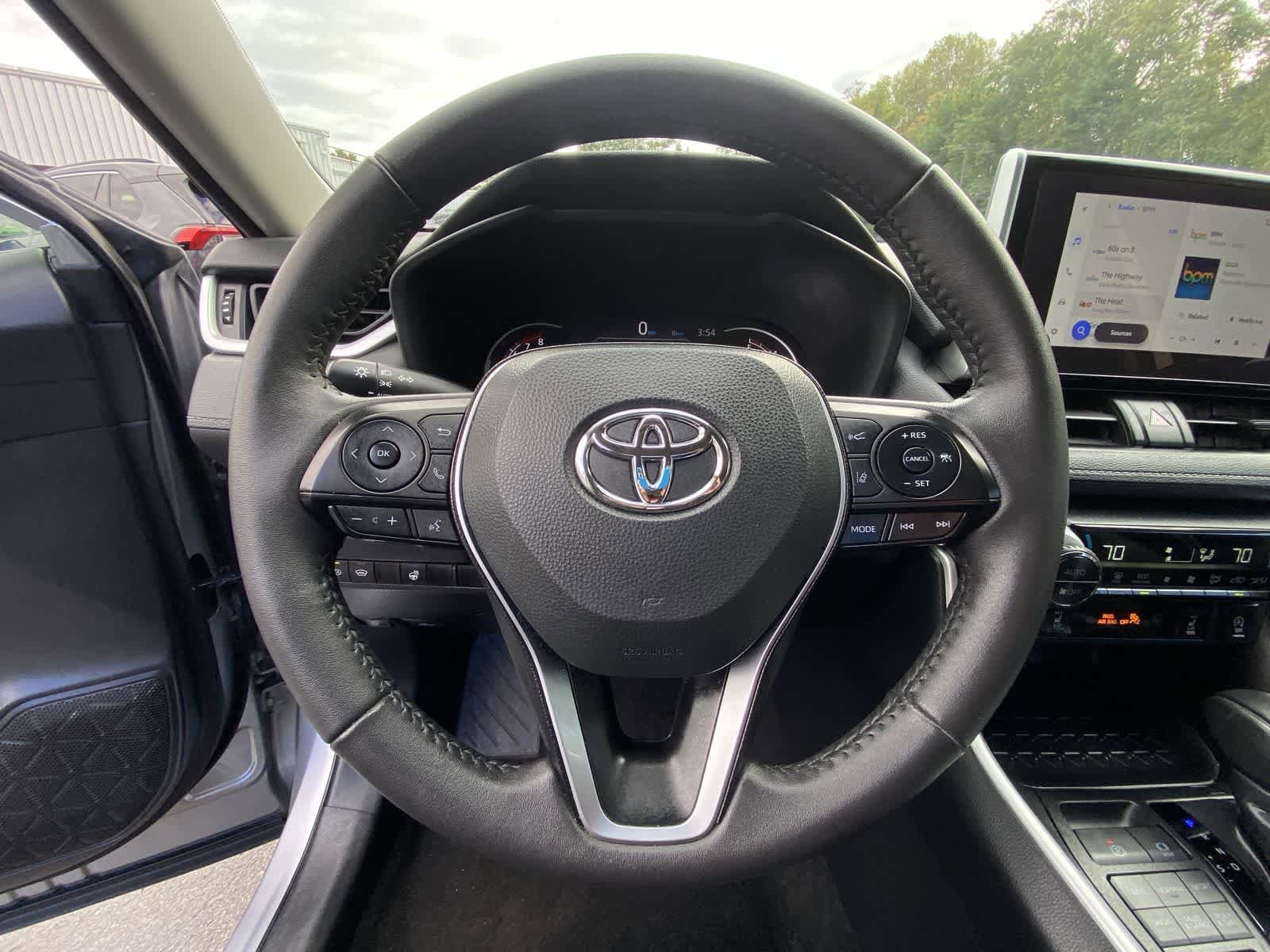 Thumbnail: 2024 Toyota RAV4 - 25