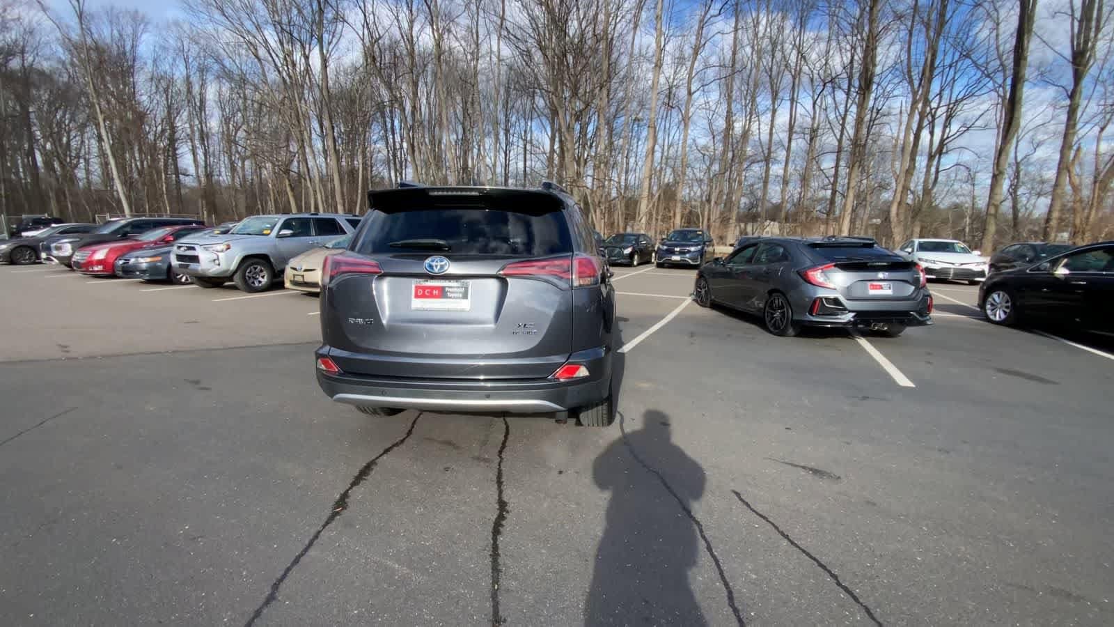 Thumbnail: 2016 Toyota RAV4 - 10