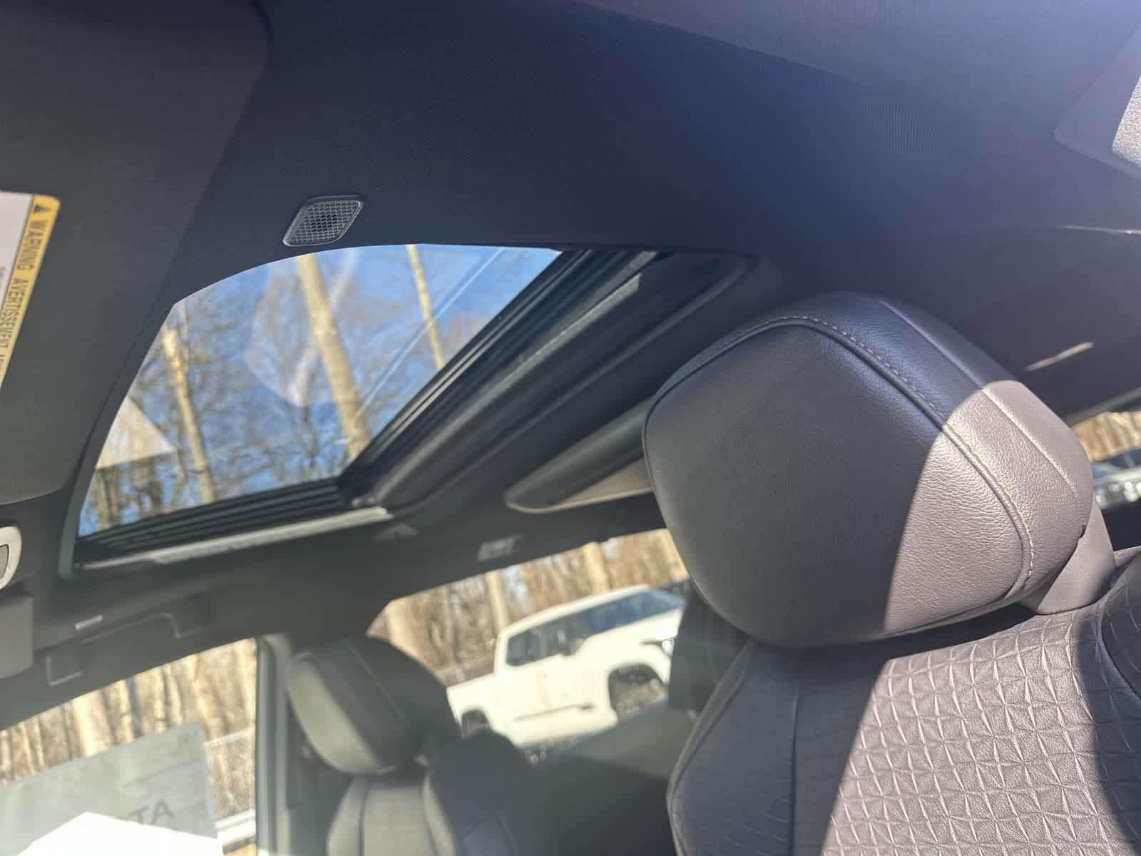 Thumbnail: 2026 Toyota Sienna - 33