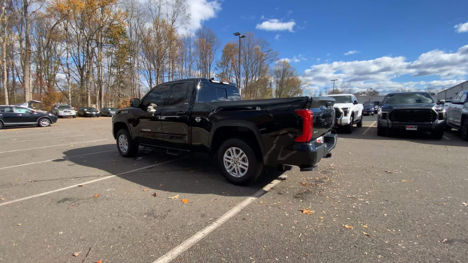 Thumbnail: 2022 Toyota Tundra - 12