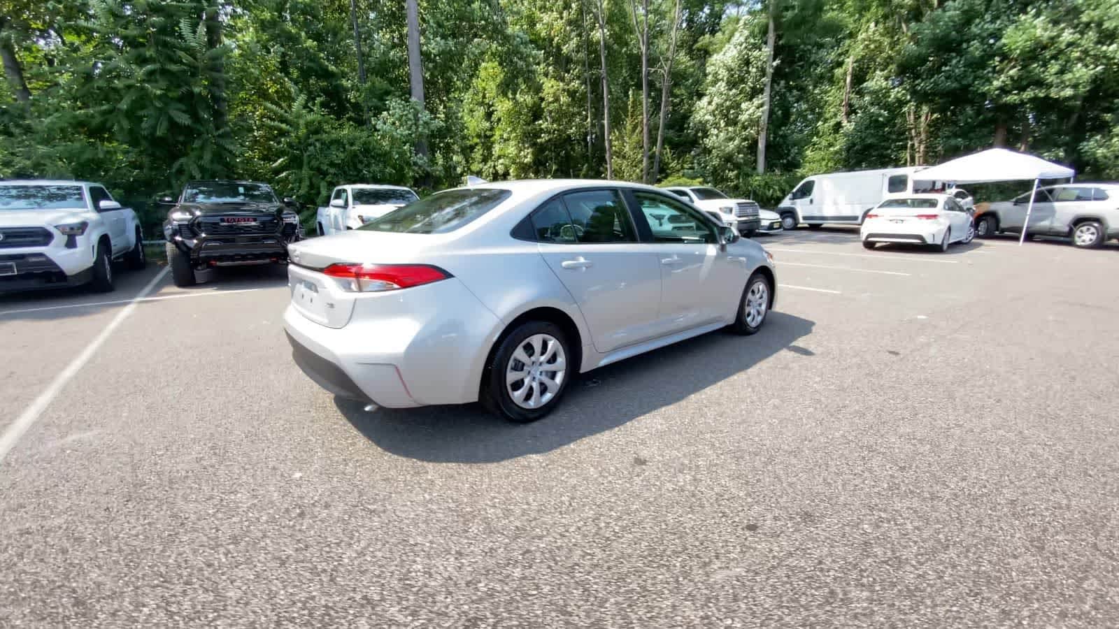 Thumbnail: 2024 Toyota Corolla - 8
