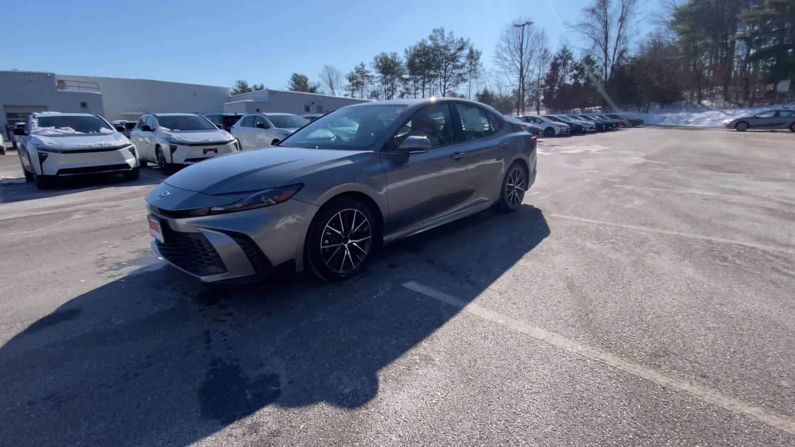 Thumbnail: 2025 Toyota Camry - 9