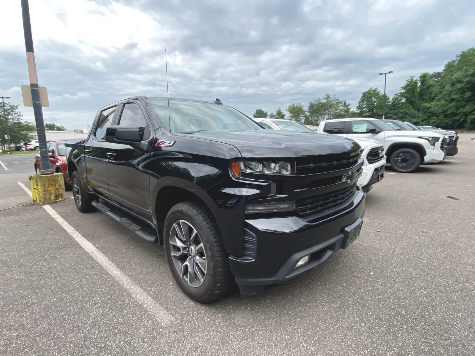 Thumbnail: 2020 Chevrolet Silverado 1500 - 3