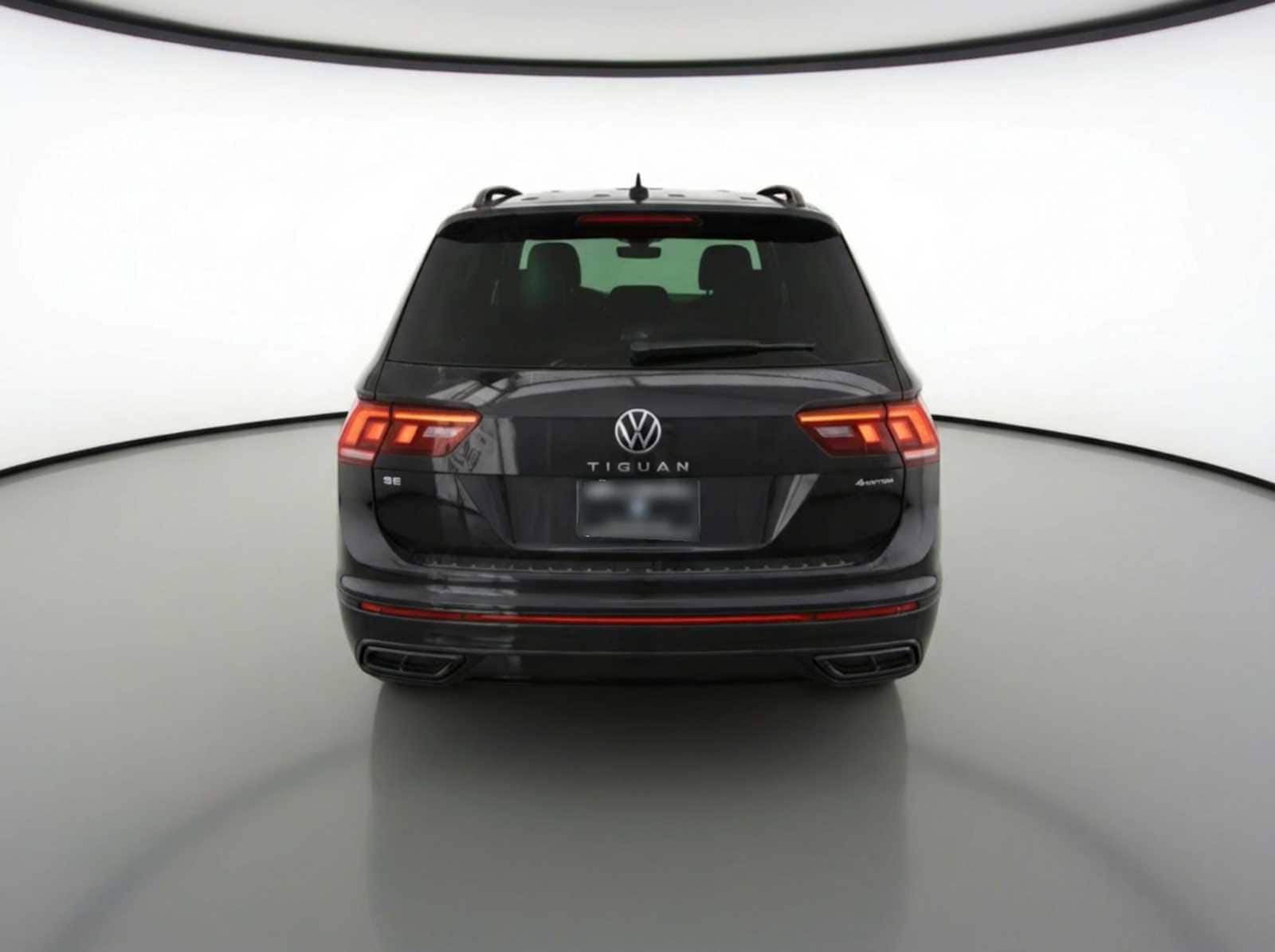 Thumbnail: 2022 Volkswagen Tiguan - 5