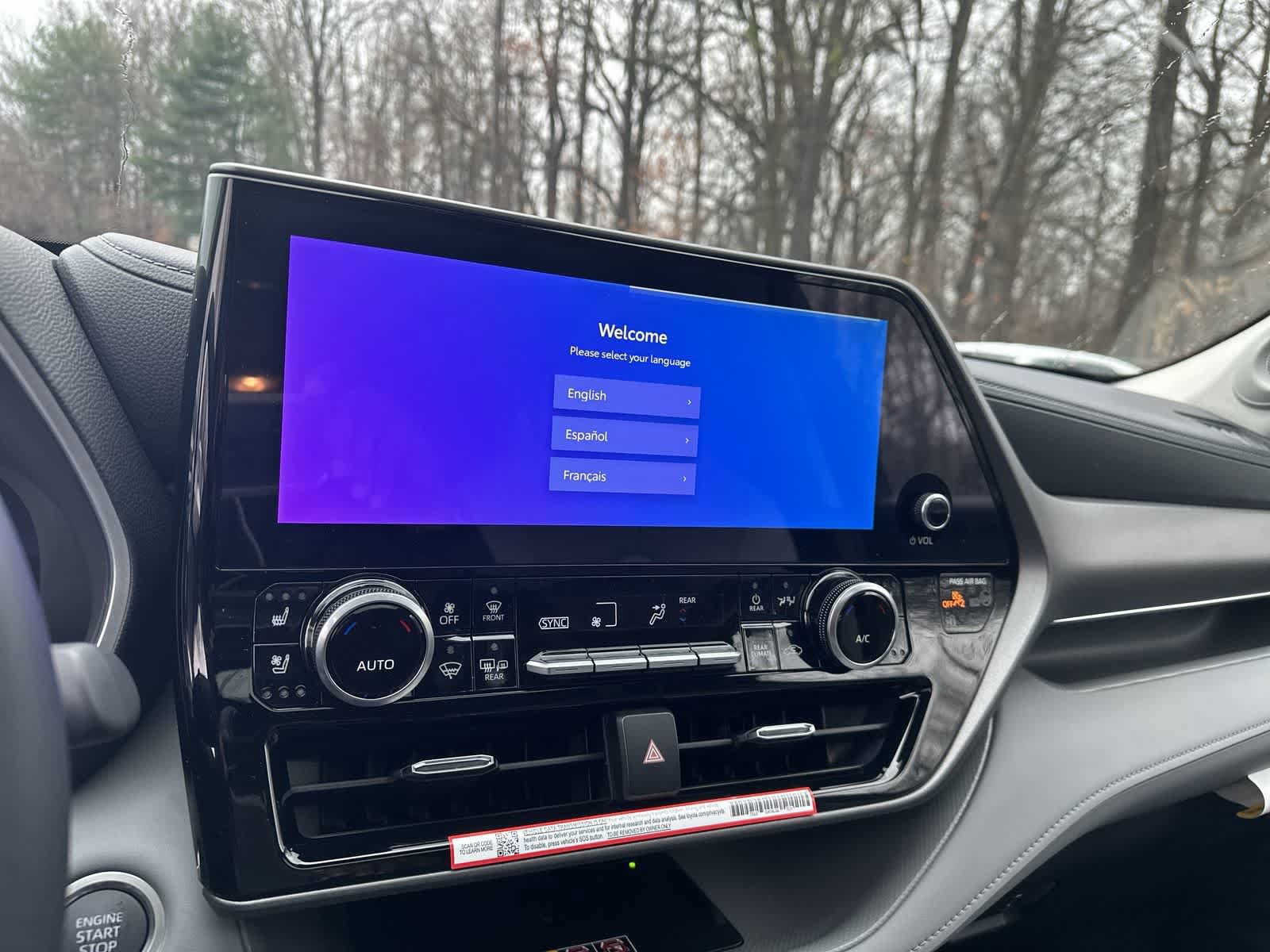 Thumbnail: 2026 Toyota Highlander - 27