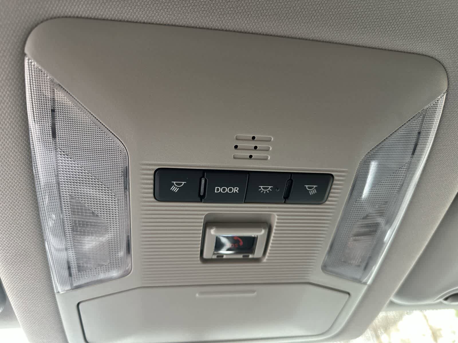 Thumbnail: 2025 Toyota RAV4 - 22