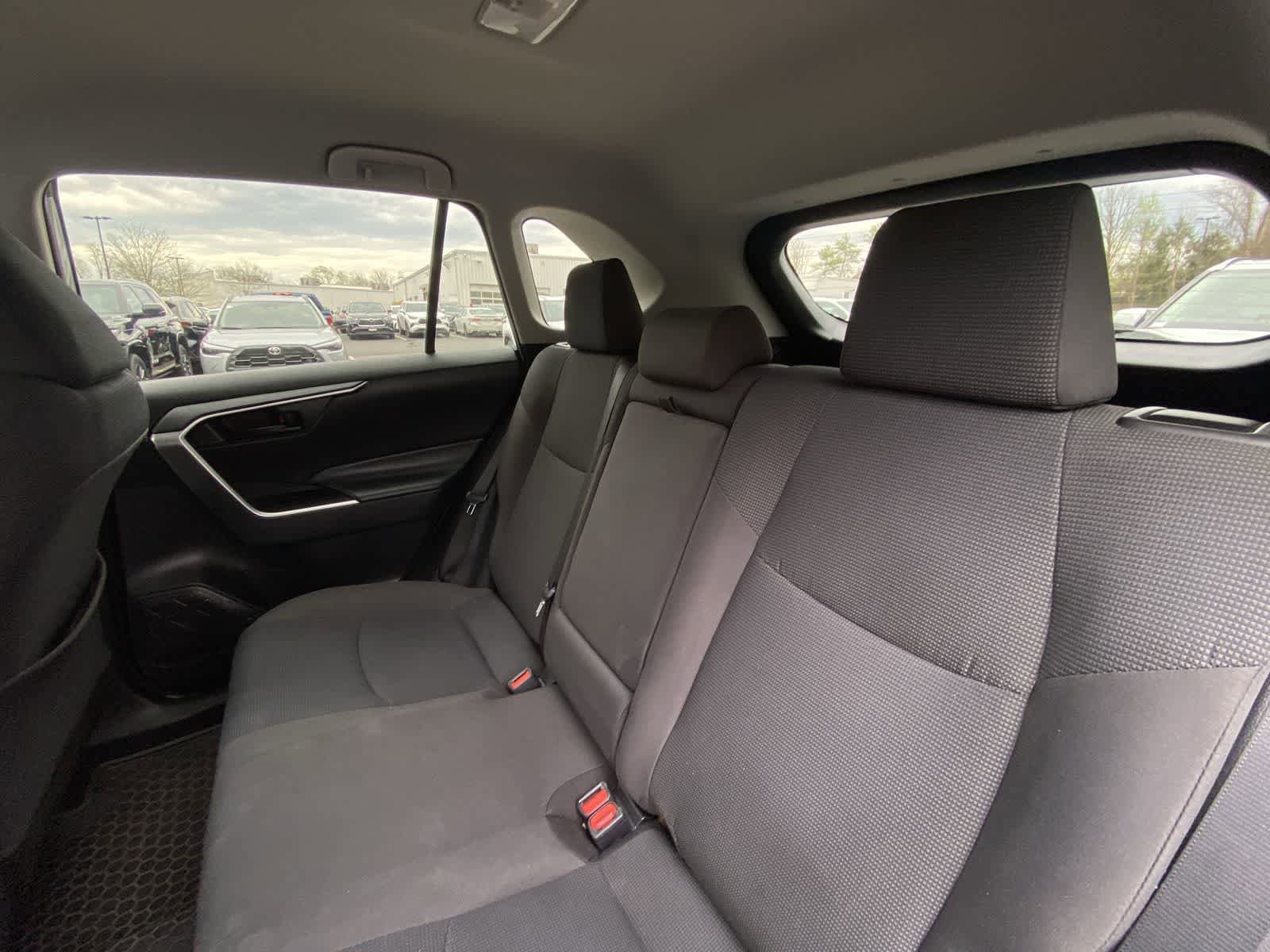 Thumbnail: 2019 Toyota RAV4 - 22