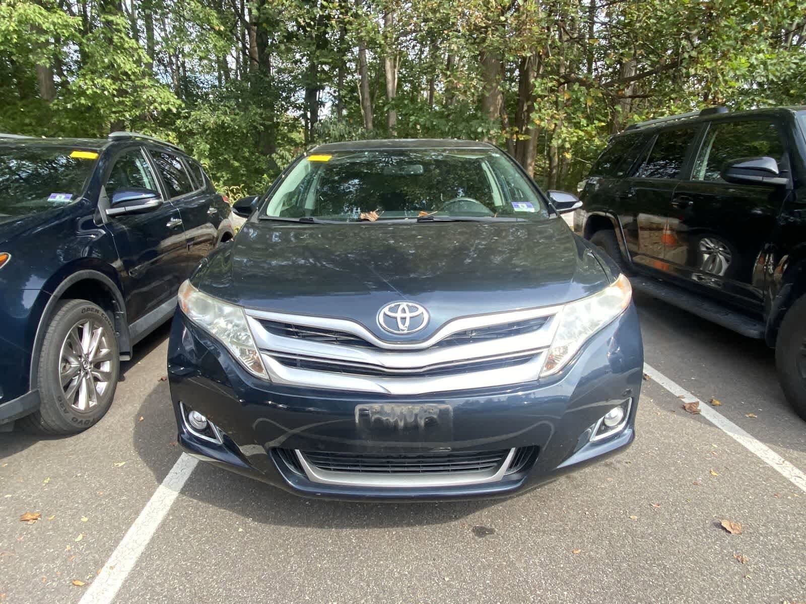 2013 Toyota Venza LE photo 2