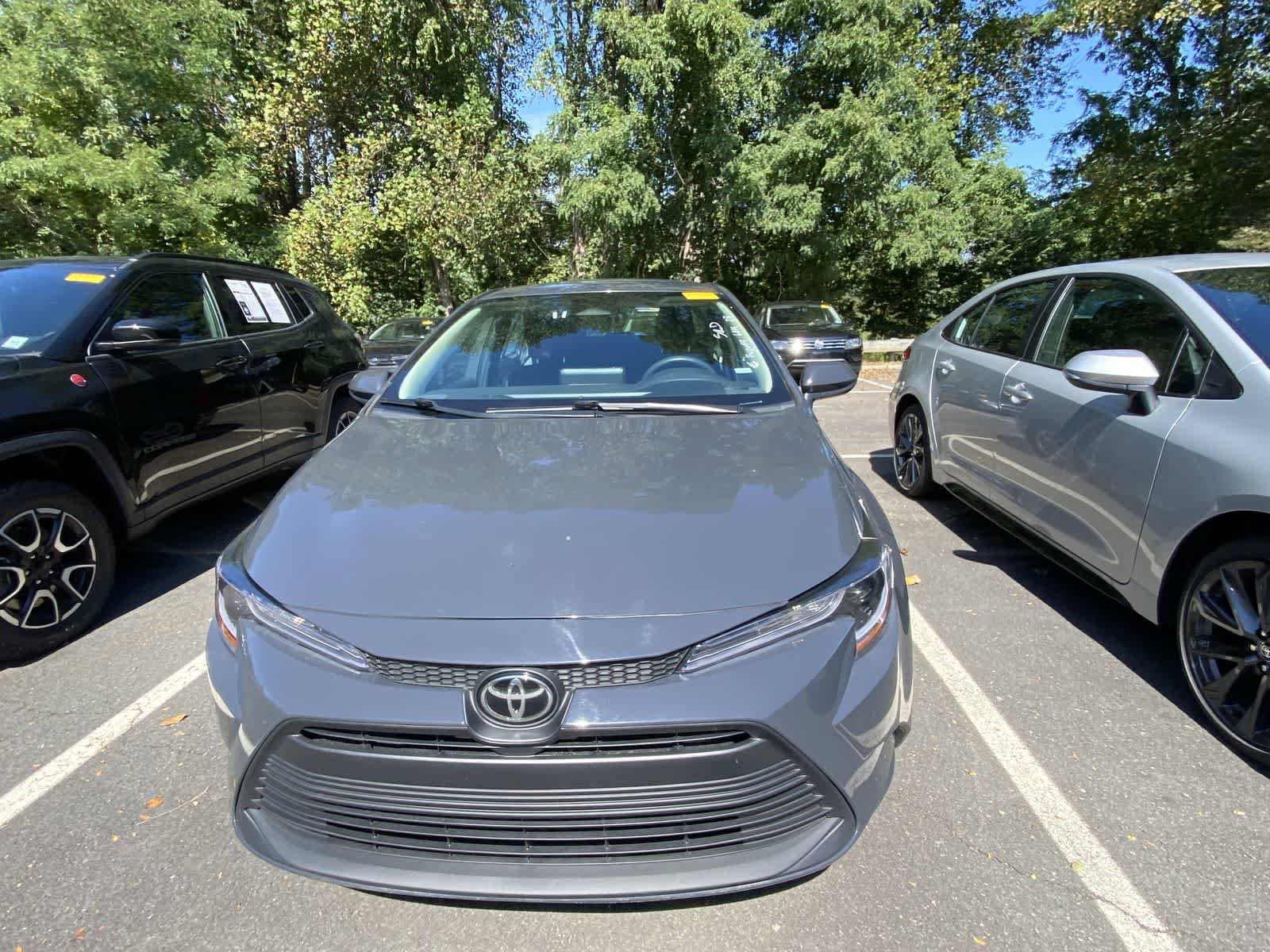 Used 2023 Toyota Corolla LE with VIN 5YFB4MDE7PP009935 for sale in Northfield, Minnesota