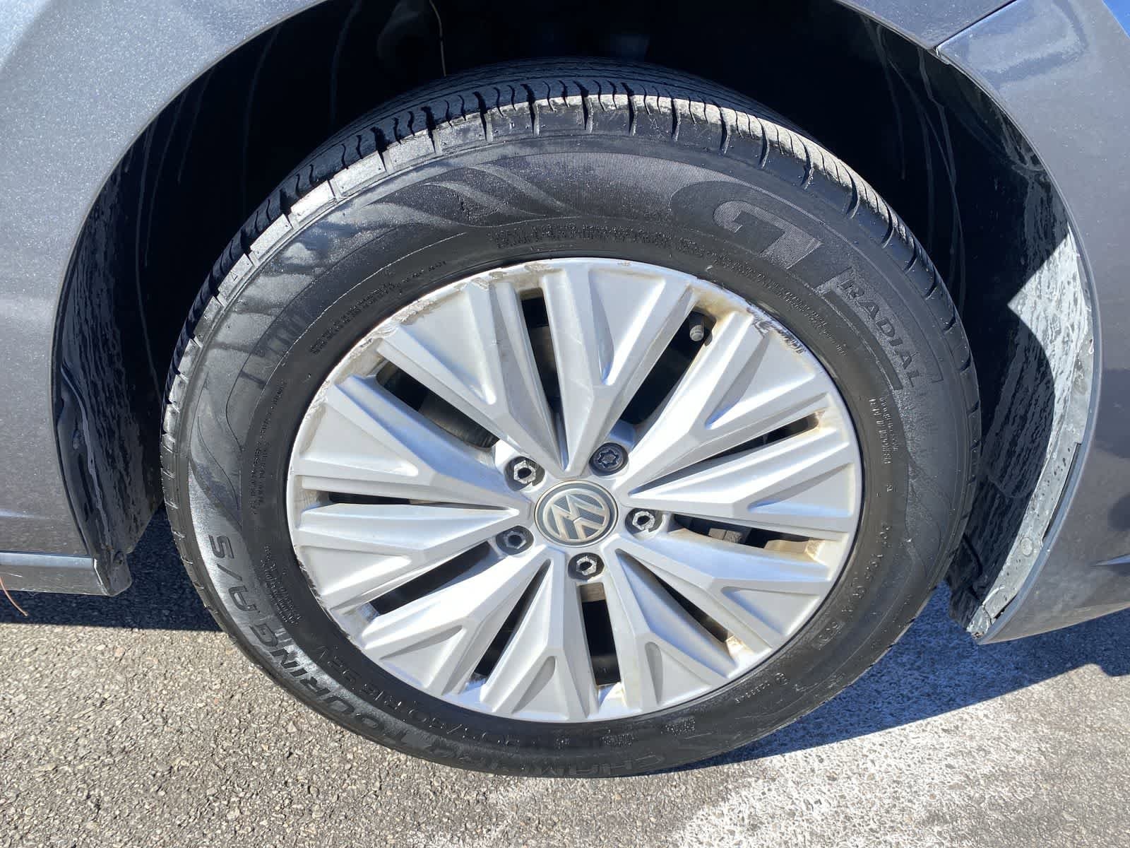 Thumbnail: 2019 Volkswagen Jetta - 22