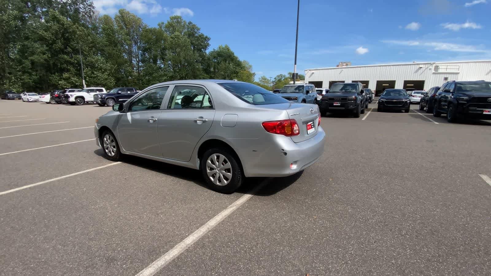 Thumbnail: 2009 Toyota Corolla - 6