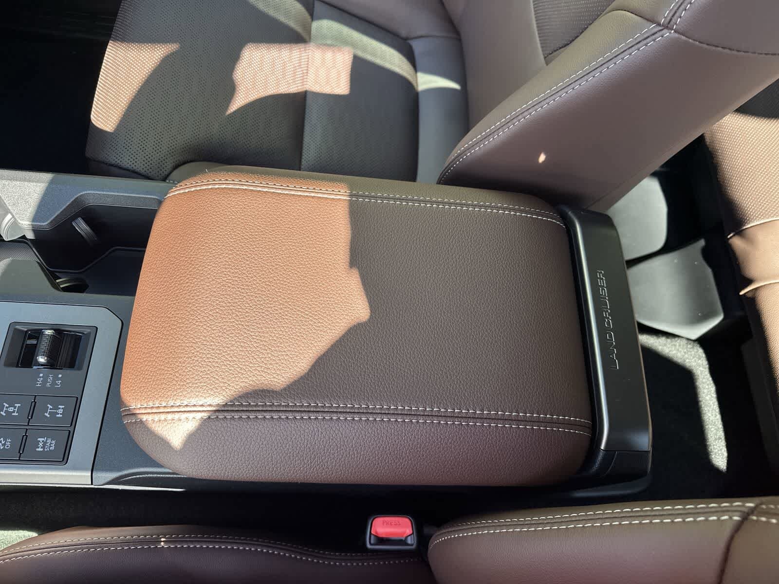 Thumbnail: 2026 Toyota Land Cruiser - 40