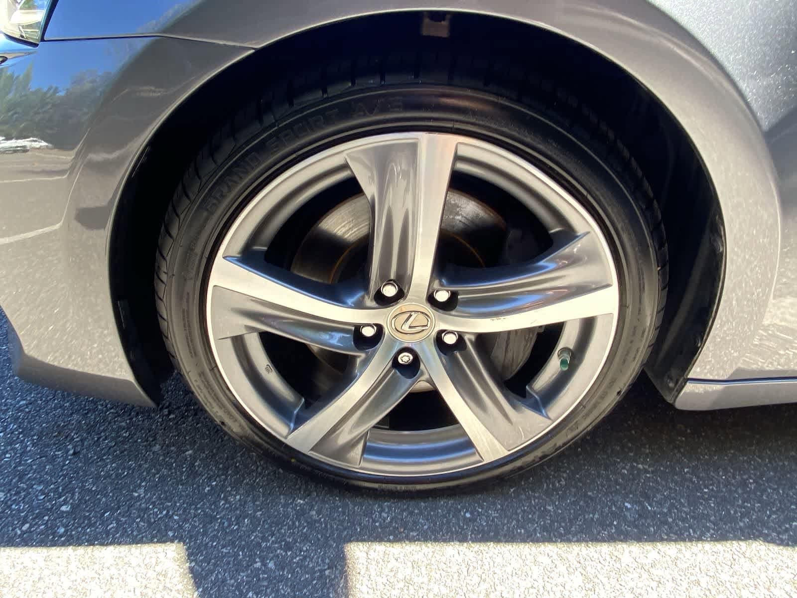 Thumbnail: 2020 Lexus IS - 11