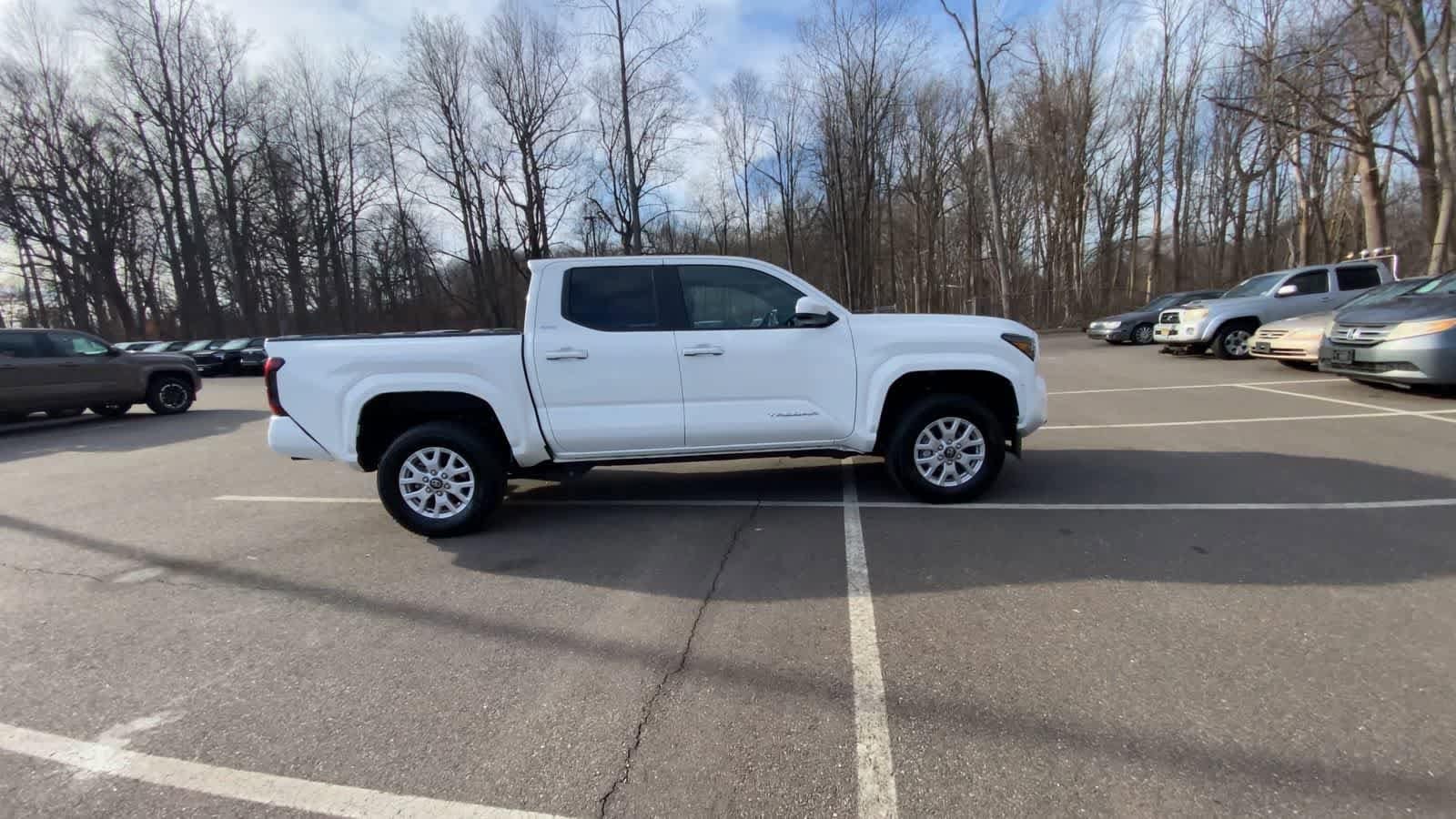 Thumbnail: 2025 Toyota Tacoma - 10