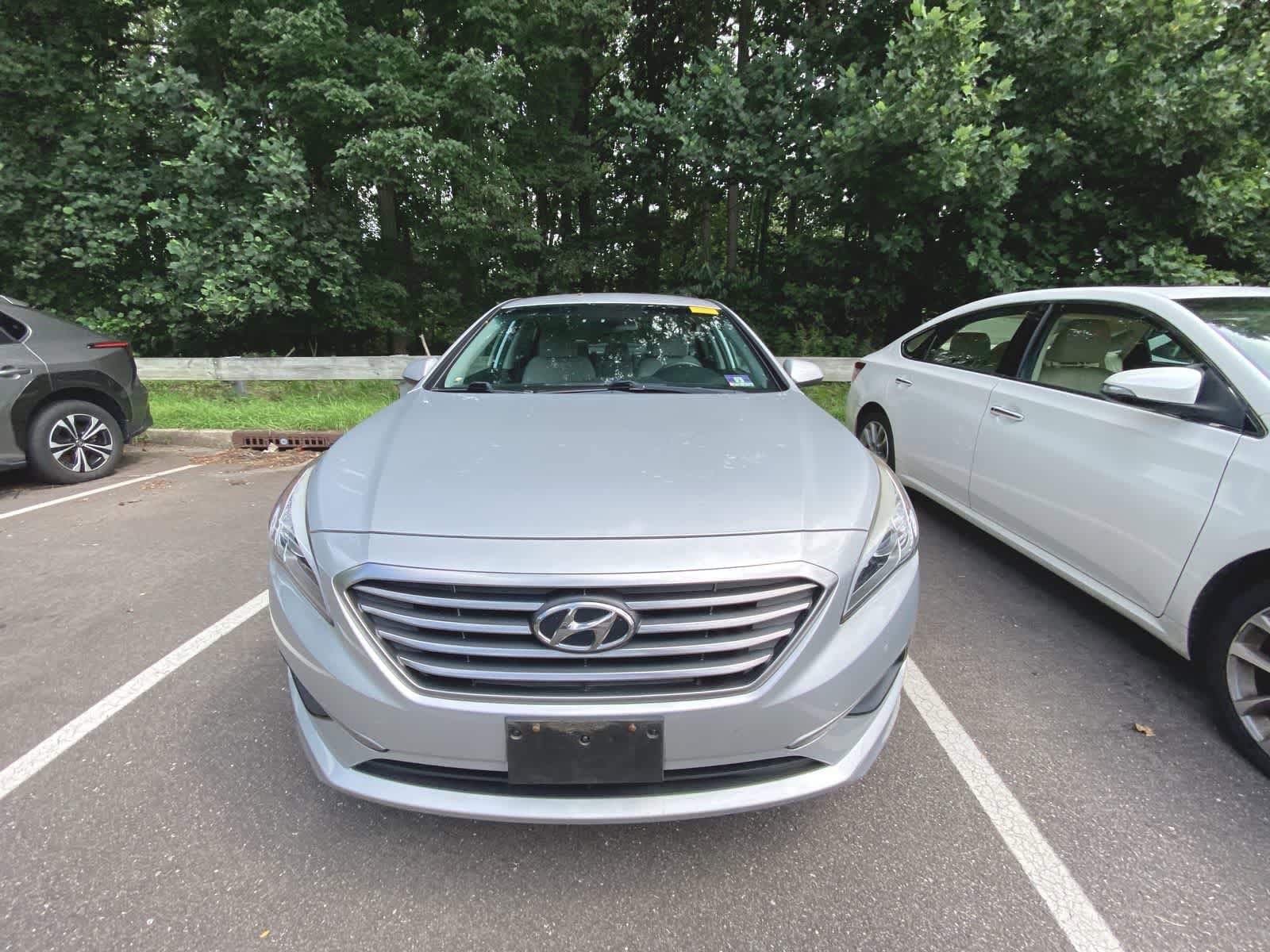 Thumbnail: 2017 Hyundai Sonata - 2