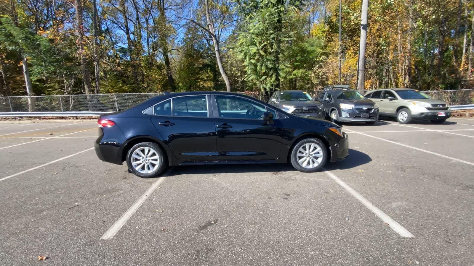 Thumbnail: 2023 Toyota Corolla - 9