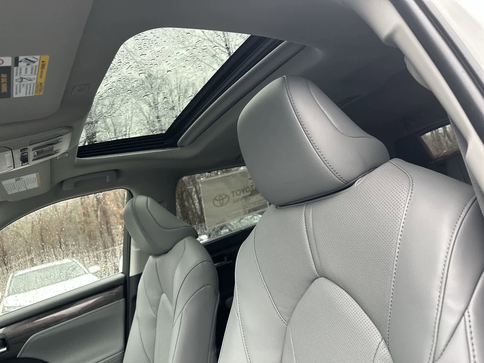 Thumbnail: 2026 Toyota Highlander - 34