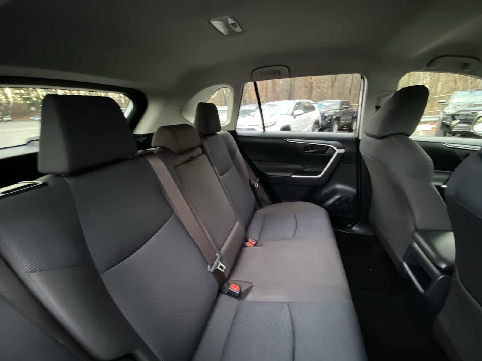 Thumbnail: 2019 Toyota RAV4 - 29